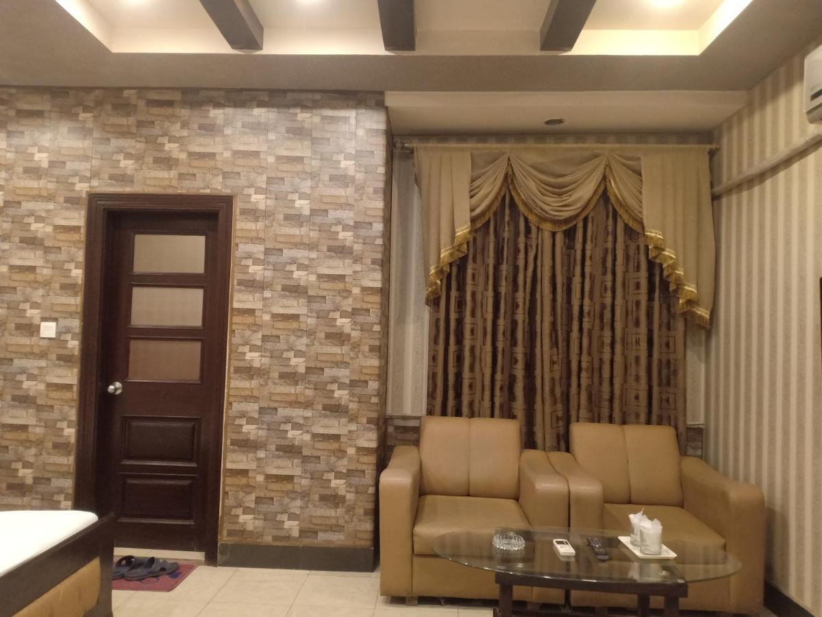 Hotel New Madina 费萨拉巴德 外观 照片