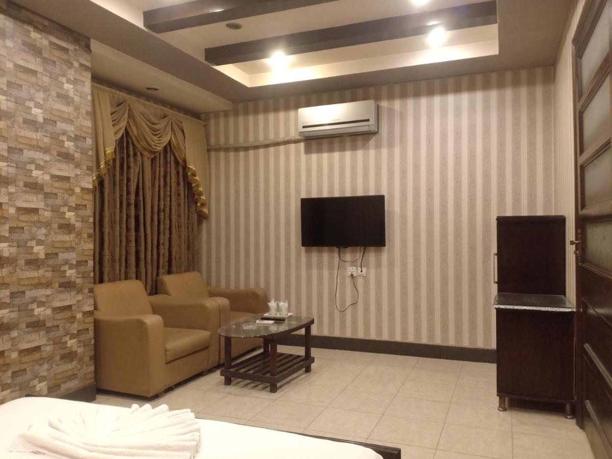 Hotel New Madina 费萨拉巴德 外观 照片